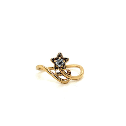 14K Gold Flower Ring W/ Leaf Accents