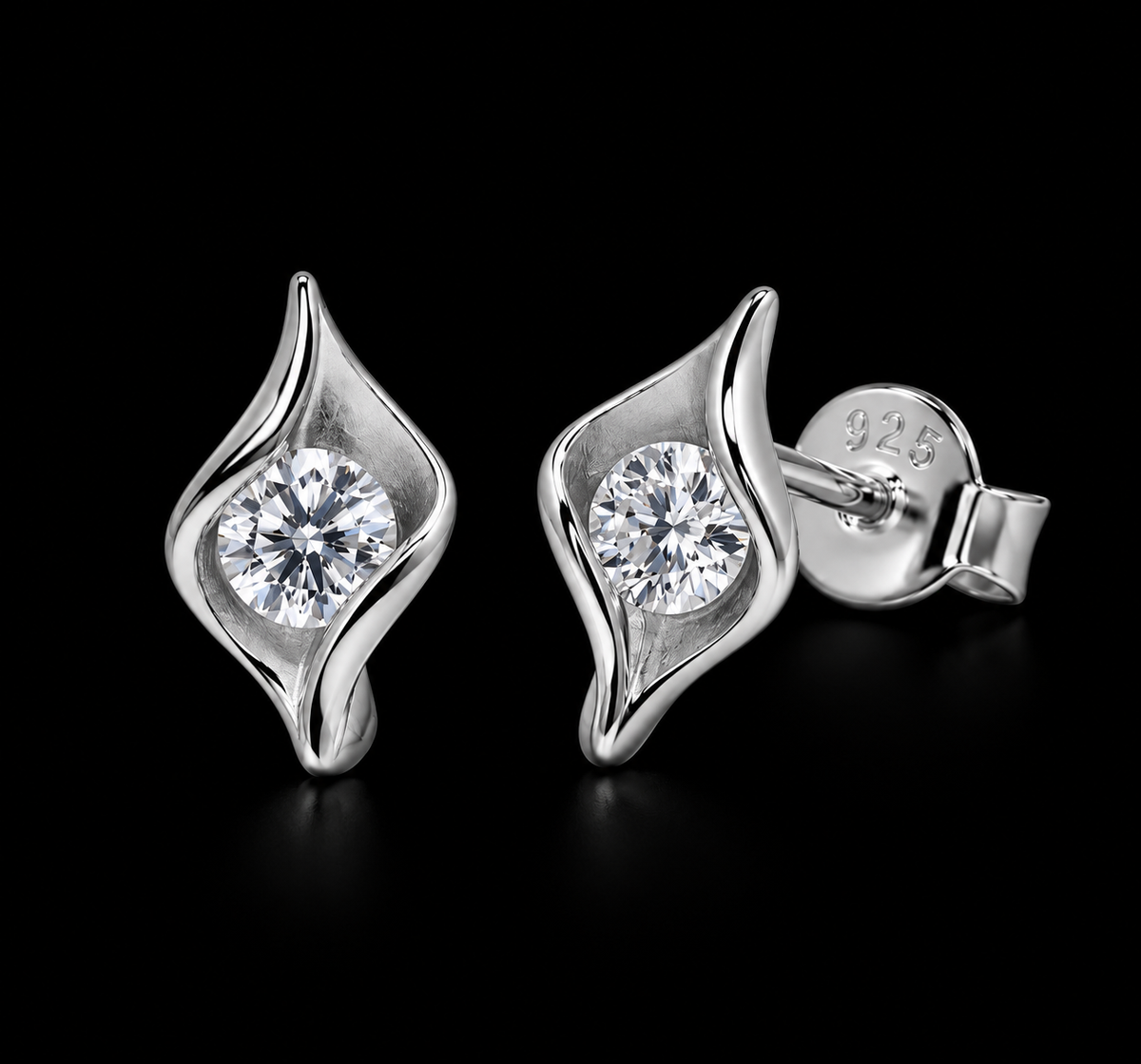 925 Sterling Silver Moissanite Wave Swirl Stud Earrings